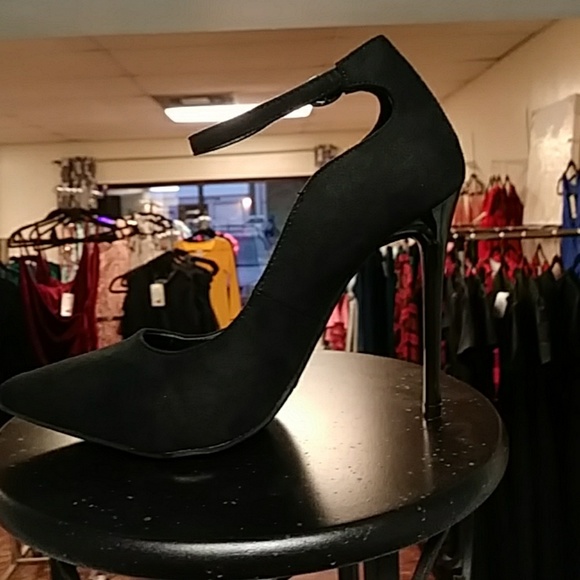 👠 👠 Black heels - Picture 4 of 4